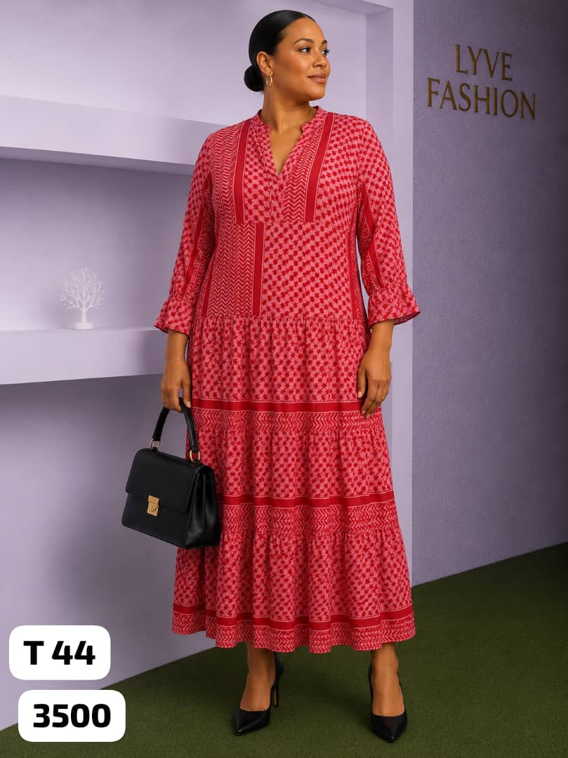 Robe longue rouge à motifs