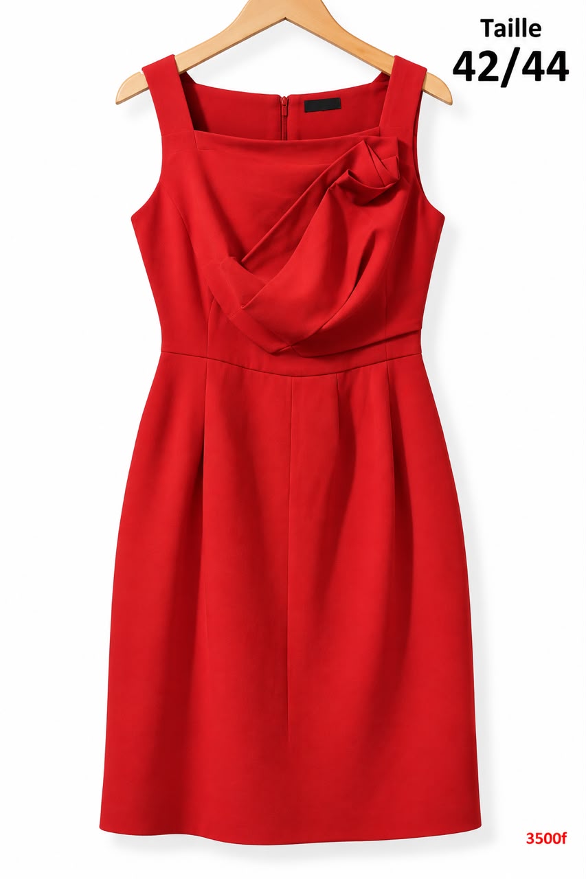 Robe de bureau rouge