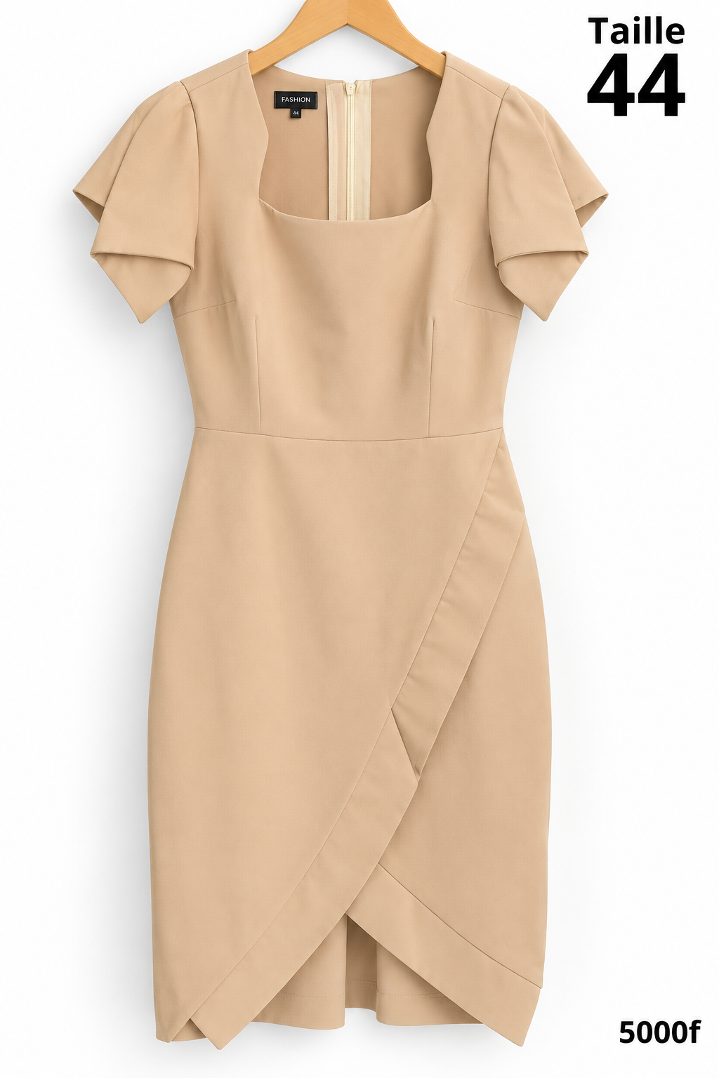 Robe courte de bureau beige