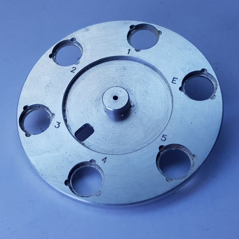 Filter wheel