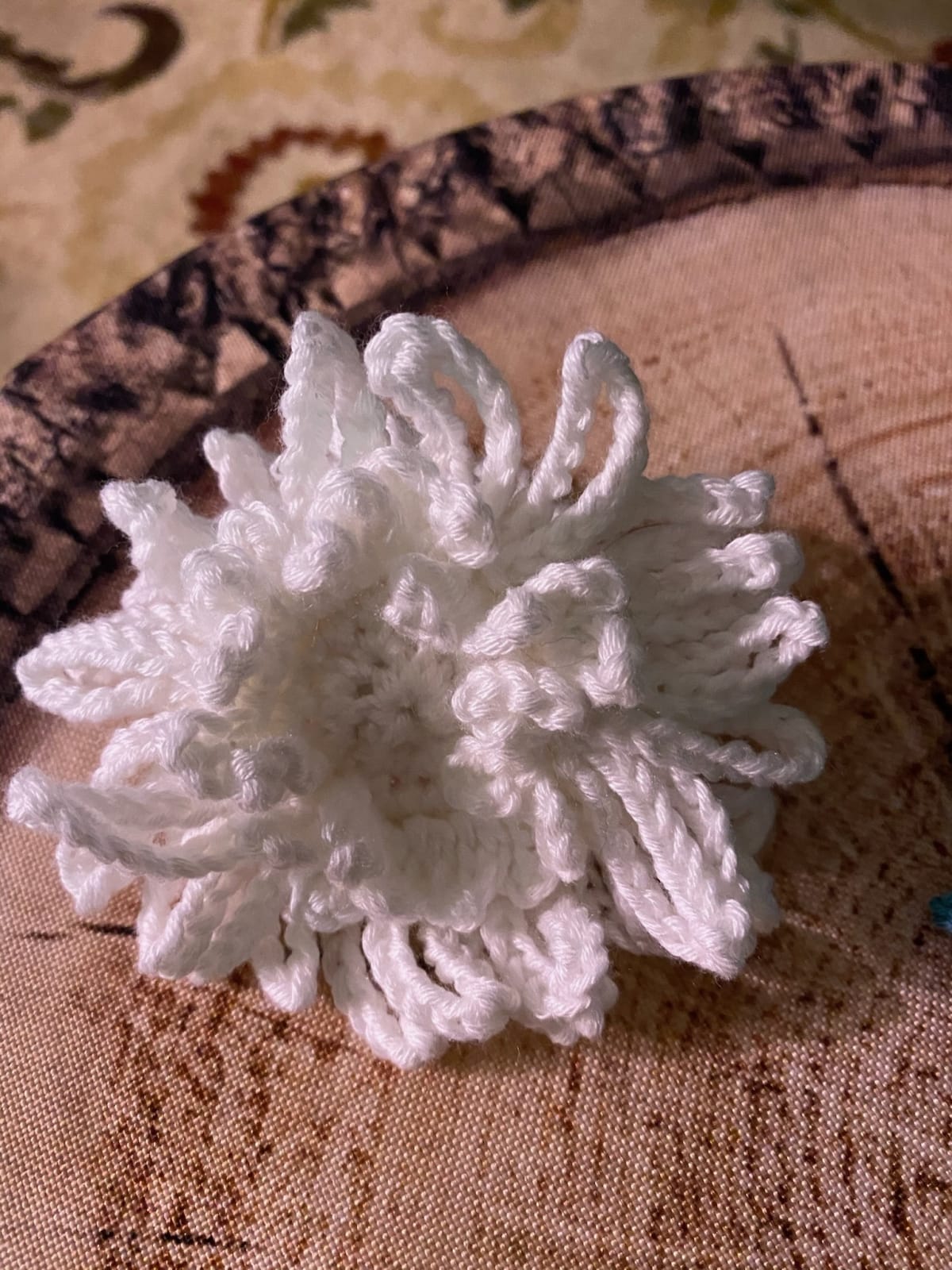Snowflake Bloom Scrunchie - Image 1