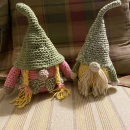 Garden Gnome Sweethearts - Thumbnail 2