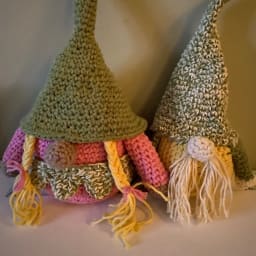 Garden Gnome Sweethearts - Thumbnail 3