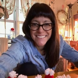 Mini Santa Hat Toppers - Thumbnail 1