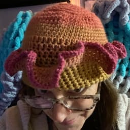 Sunset Ruffle Bucket Hat - Thumbnail 2