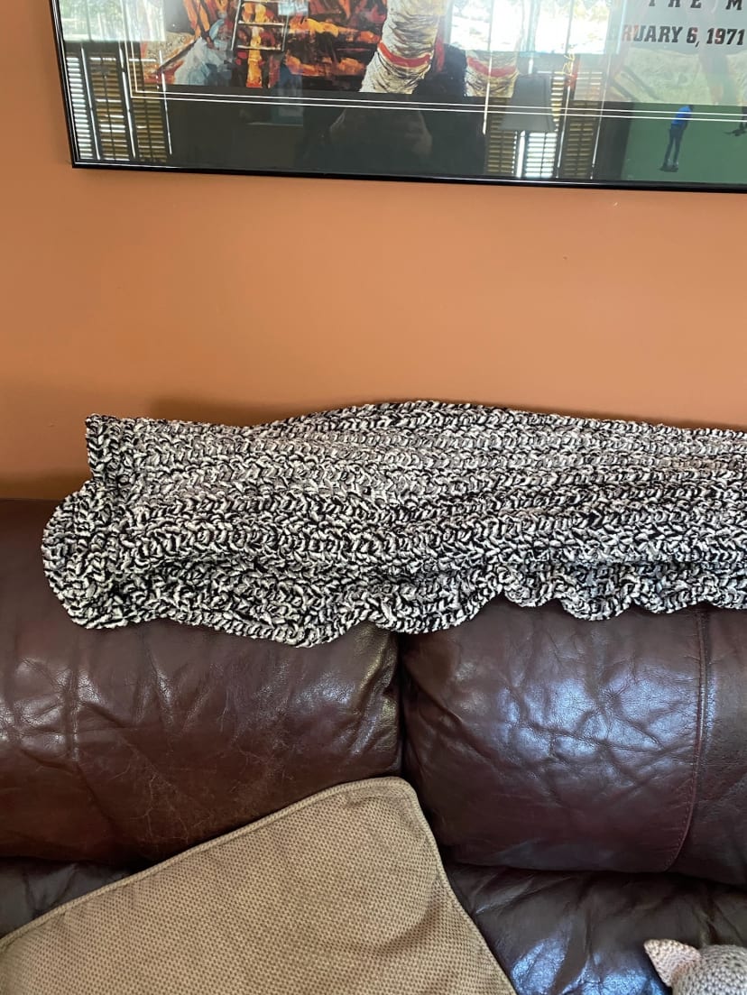 Cozy Black & White Throw