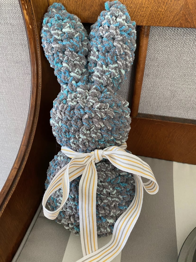 Chunky Knit Bunny with Bow