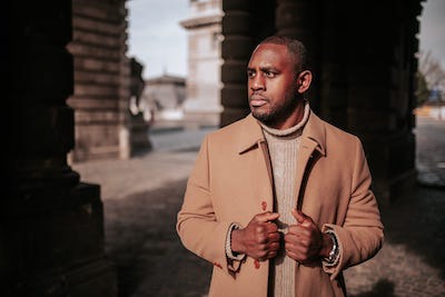 10 ways for any man to look taller