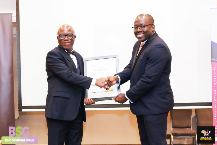 Receiving the Automobile Engineering Excellence Award in London