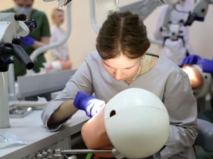 Студенты из УФО встретились на первой олимпиаде стоматологического института в Тюменском медуниверситете