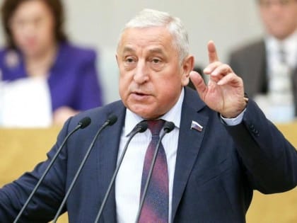 КПРФ выдвинула на выборы президента Николая Харитонова