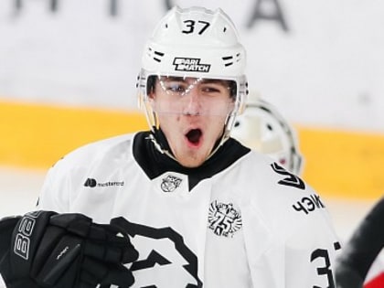 Нападающий челябинского хоккейного клуба «Челмет» Артём Удот: «Получил пас от Кирпича и забил гол»