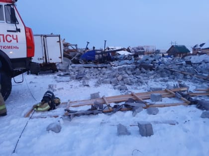В Тюмени взрыв газа разрушил здание автосервиса