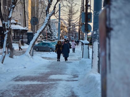 Врачи не рекомендуют гулять в мороз в осенней обуви