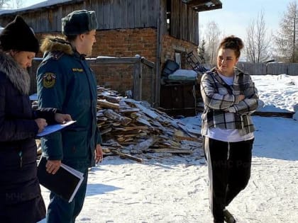 Жителям частного сектора поселка Богандинский напомнили о профилактике пожаров