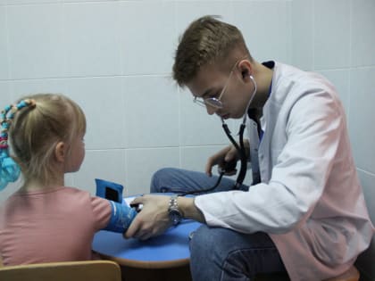 Влияние закаливающих процедур на здоровье детей изучают в Тюменском медицинском университете