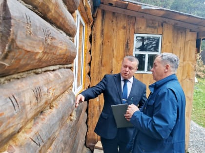 Депутаты шефствуют над сумкинским храмом