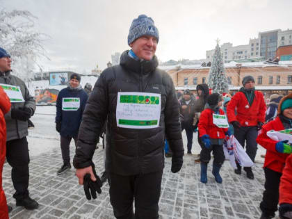 Руслан Кухарук пообещал установить памятник педагогу-наставнику в Тюмени в 2023 году