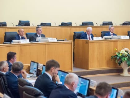 Александр Моор: поправки в областной бюджет направлены на реализацию нацпроектов