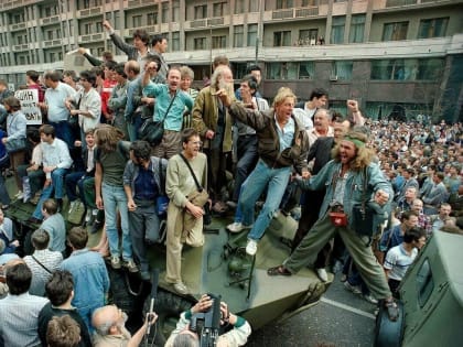 Возможна ли в России цветная революция?