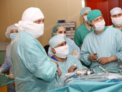 Тюменские хирурги семь месяцев боролись за жизнь ребенка с патологией головного мозга