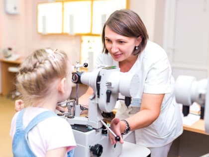 Тюменские офтальмологи лечат детей с нейротрофическим кератитом