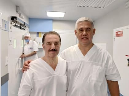 Врачи Федерального центра нейрохирургии провели операцию пациенту, который находился в сознании