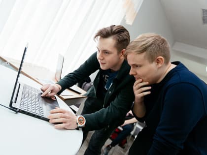 Выпускники тюменских вузов проходят стажировки на предприятиях региона