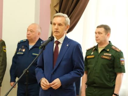 Тюменские призывники отправились служить в Президентский полк