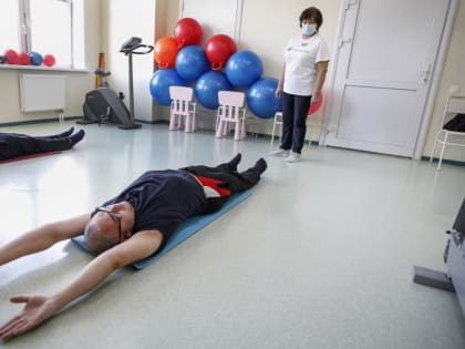 Врач-ревматолог объяснил, из-за чего могут появиться ночные боли в спине