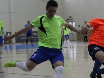 Высшую лигу возглавили тюменцы и омутинцы