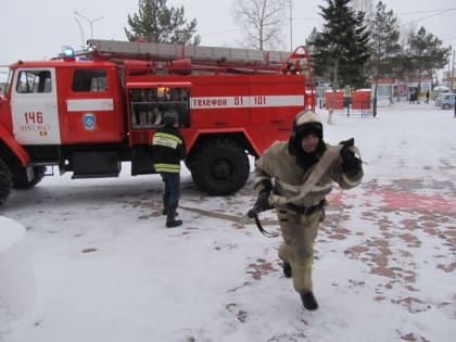 Двенадцать пожаров ликвидировали в Тюменской области за первые сутки 2020 года