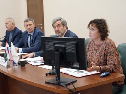 На заседании совета Общественной палаты активисты обсудили мероприятия по оказанию помощи участникам СВО