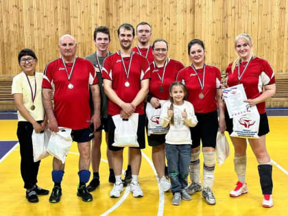 Тюменские врачи личным примером пропагандируют спорт и ЗОЖ