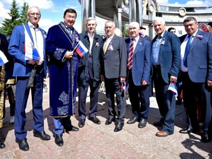 Тюменцы отмечают День России на фестивале «Мост дружбы»