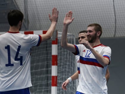 Артём Антошкин и Андрей Батырев приняли участие в разгроме сборной Киргизии по мини-футболу