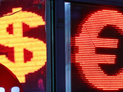 Куда движется доллар? Тревожные предсказания Трампа о будущем американской валюты