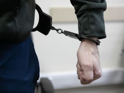 В Тюменской области двоих мужчин осудят за изготовили более 3,7 наркотиков