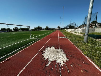 Восстановление центрального стадиона в Волновахе идет полным ходом