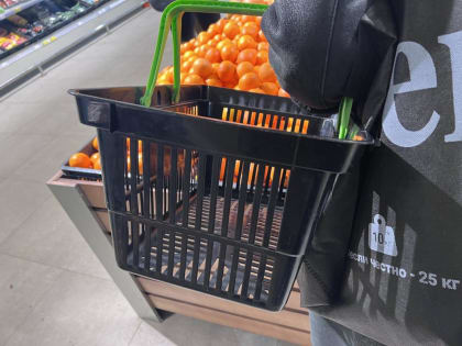 В Тюмени за неделю подешевела колбаса и подорожали огурцы