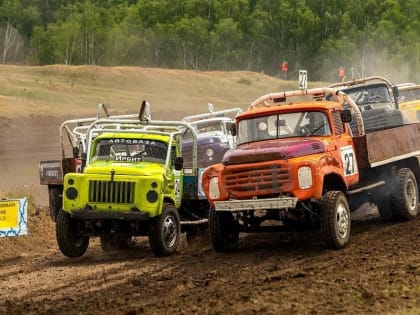 Тюменцев и гостей региона приглашают на гонки на многотонных автомобилях