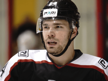 Тюменский хоккейный клуб "Рубин" уступил в овертайме в Пензе