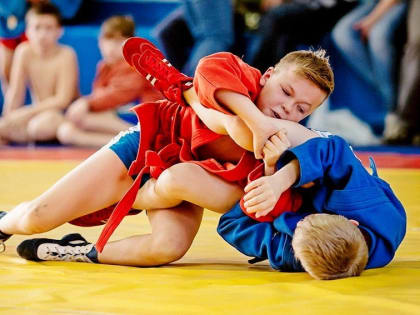 Более 100 юных спортсменов примут участие в турнире по самбо в Тюмени