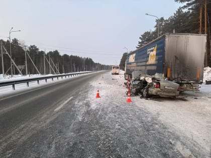 Семья из Тобольска попала в смертельное ДТП на автодороге Тюмень — Ханты-Мансийск