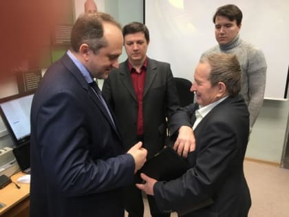 Лаборатория диагностики промышленного оборудования ТИУ будет носить имя профессора Виталия Новикова