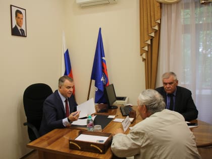 Депутат Госдумы Николай Брыкин провел в Тюмени прием граждан