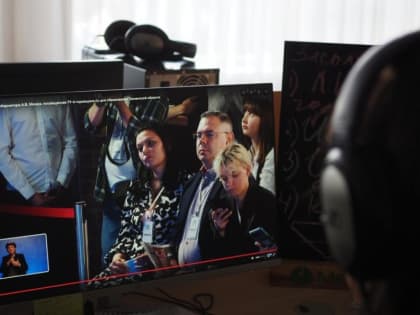 Александр Моор назвал пути решения проблемы дефицита рабочих кадров