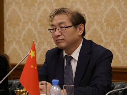 Александр Моор встретился с Генеральным консулом КНР в Екатеринбурге Цуй Шаочунем