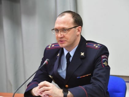 Главный тюменский автоинспектор “дал заднюю”: он не уходит в отставку