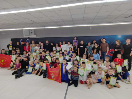 В Тюмени прошли соревнования по дзюдо на призыв Дедушки Мороза 